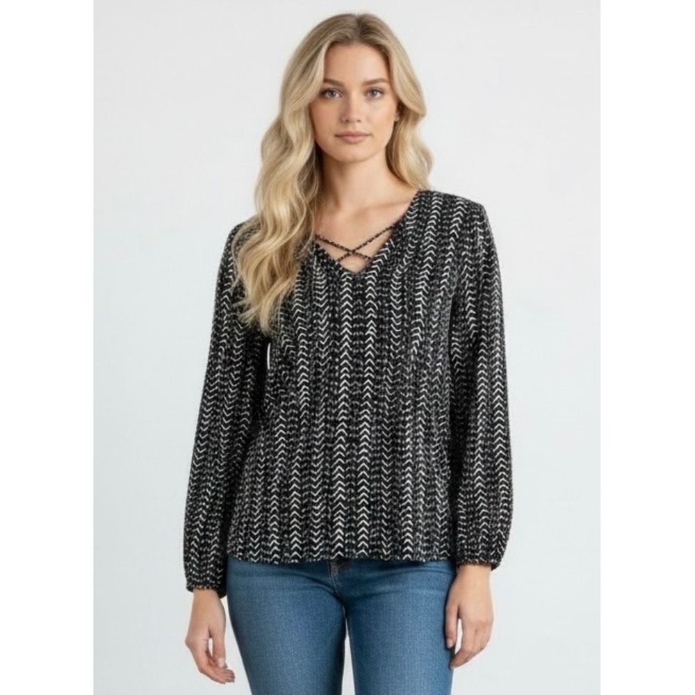 Black White Chevron Geometric Strappy V-Neck Long Sleeve Blouse Top